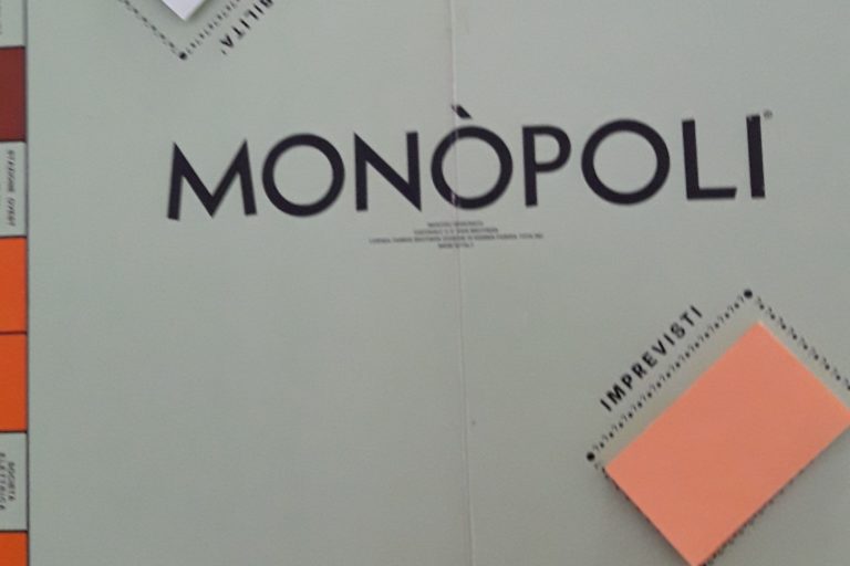 MONIPOLI